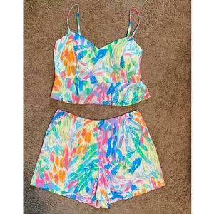 Like brand new! Lilly Pulitzer Linnea Set